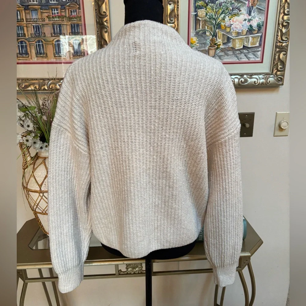 Old Navy Natural Cream SoSoft Rib Knit Cotton Blend Mock Neck Sweater Size M - Picture 3 of 8